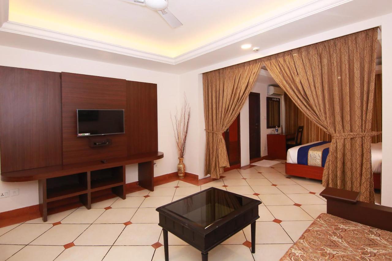 Emarald Hotel Cochin Kochi Luaran gambar