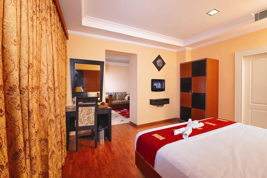 Emarald Hotel Cochin Kochi Luaran gambar
