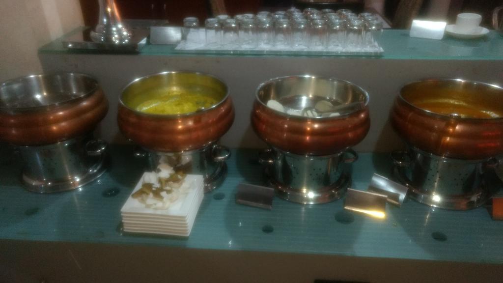 Emarald Hotel Cochin Kochi Luaran gambar