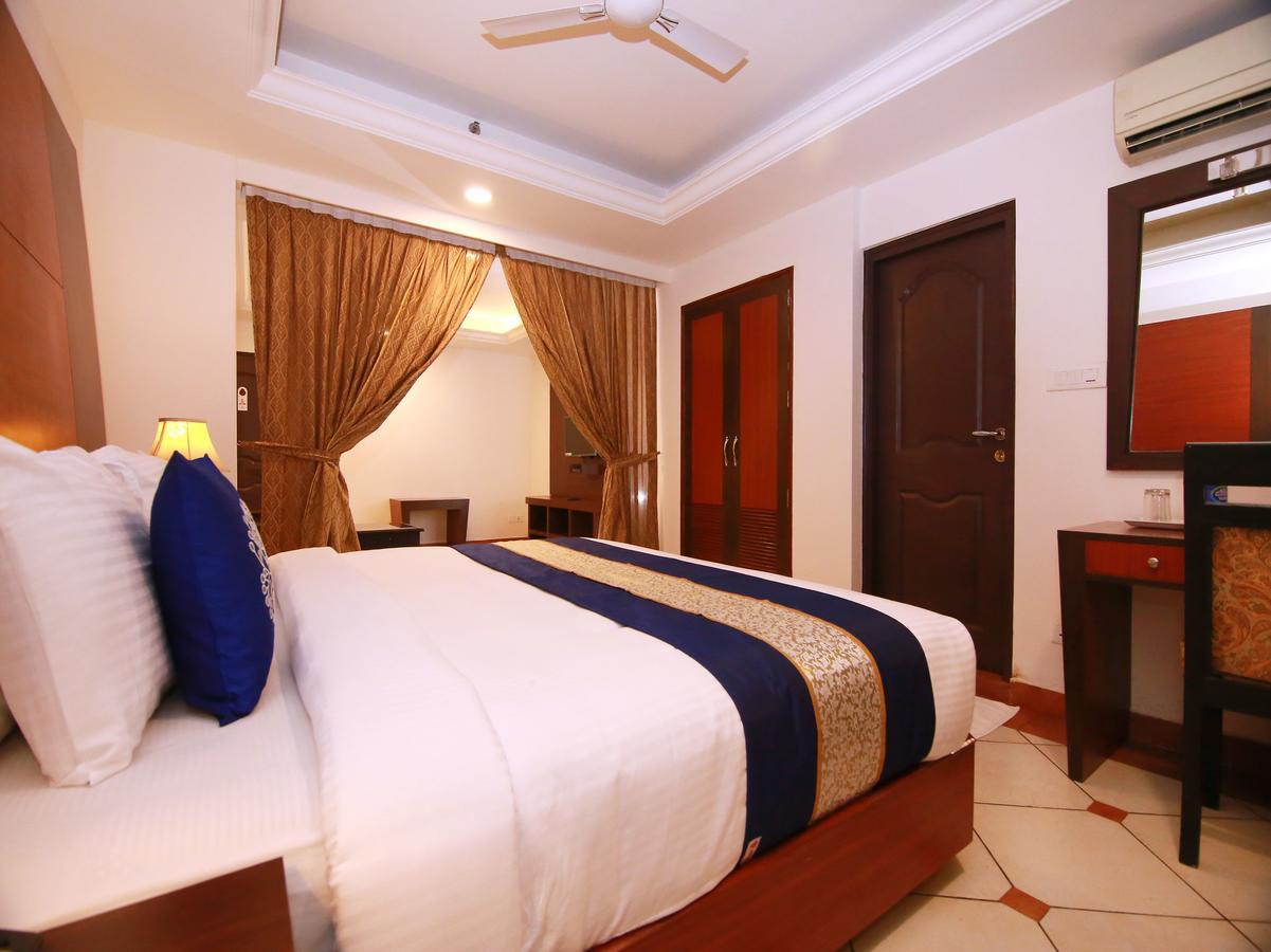 Emarald Hotel Cochin Kochi Luaran gambar