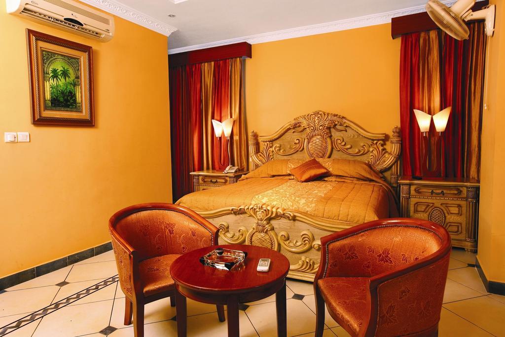 Emarald Hotel Cochin Kochi Luaran gambar