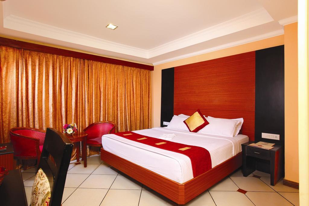 Emarald Hotel Cochin Kochi Luaran gambar