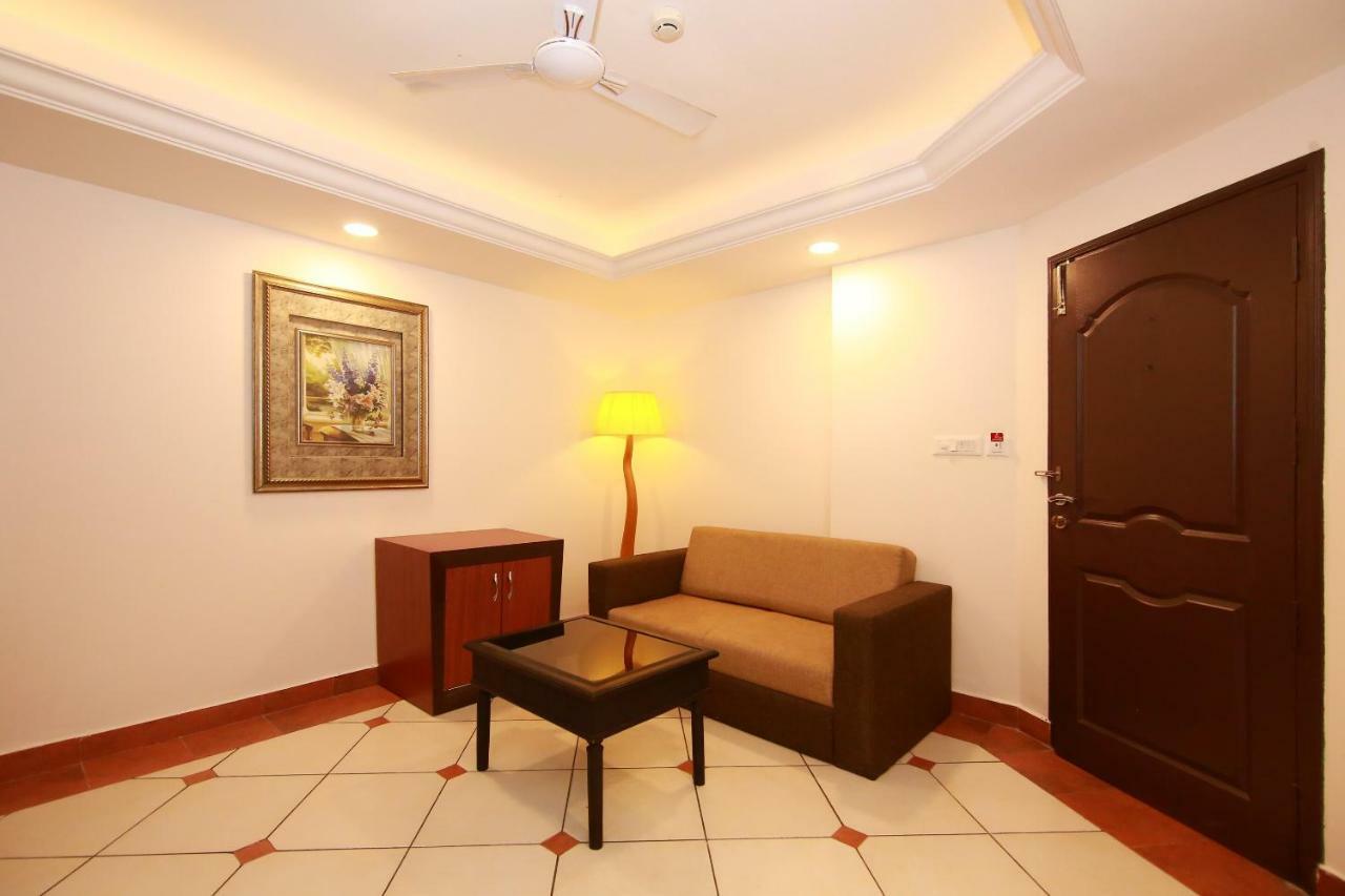 Emarald Hotel Cochin Kochi Luaran gambar